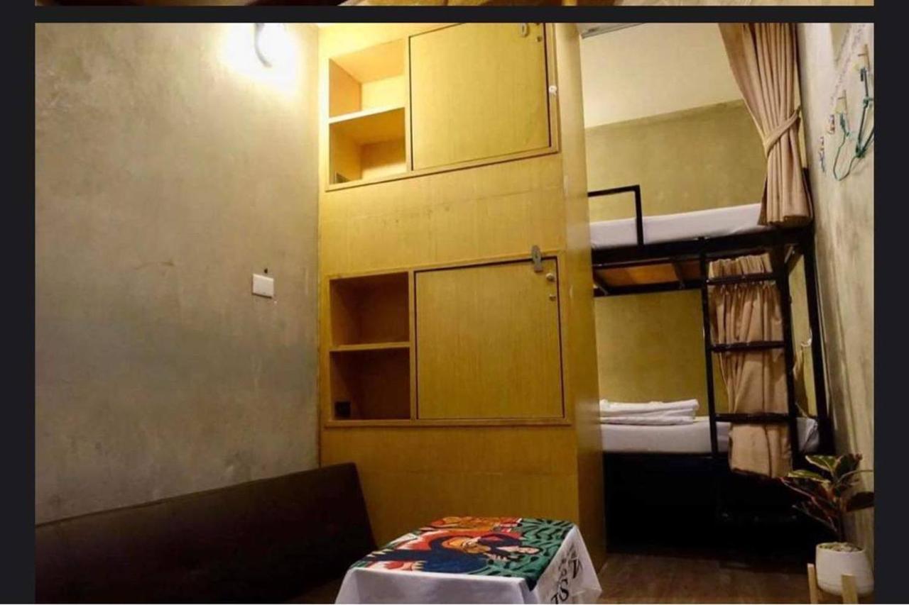 Cazz Hostel Bangkok Exterior photo